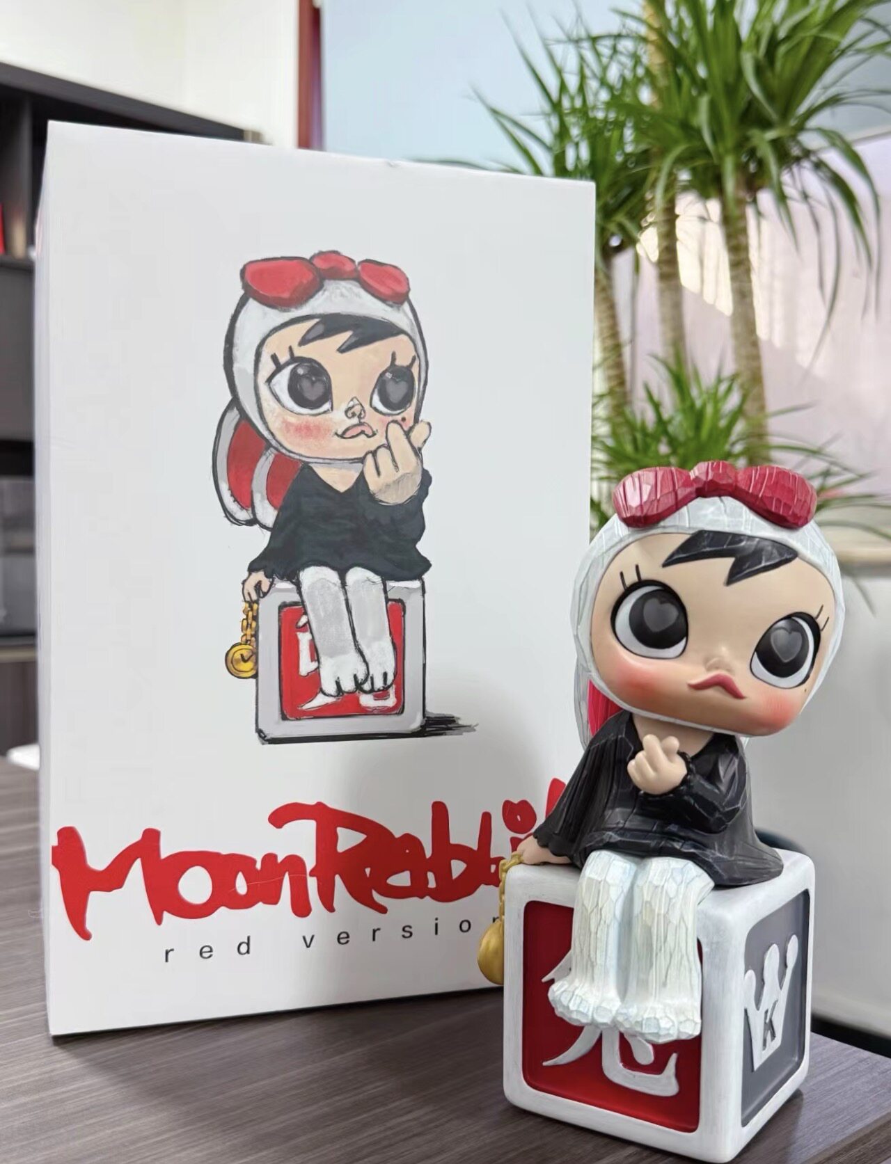 全新正品 泡泡玛特 Molly 红月兔 17周年雕像