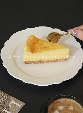 法式高颜值ins不规则花瓣边盘简约下午茶纯色巴斯克蛋糕盘甜品盘