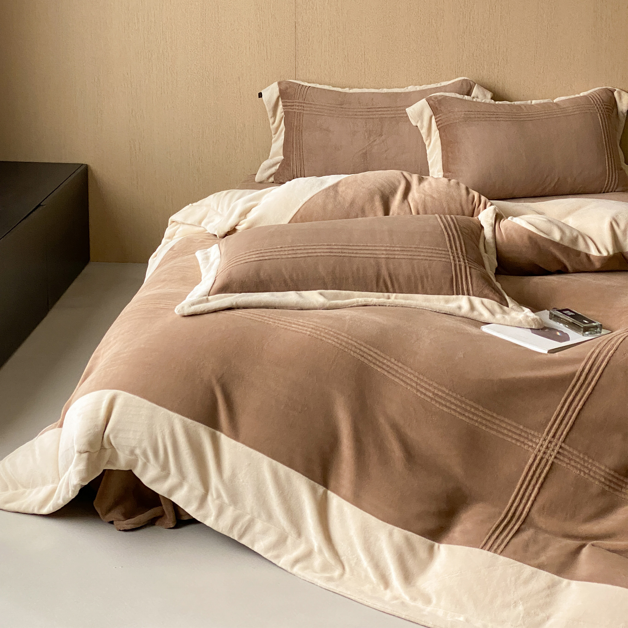 LANSWAY北欧简约主义260g牛奶绒四件套保暖加厚冬天被套床单床品