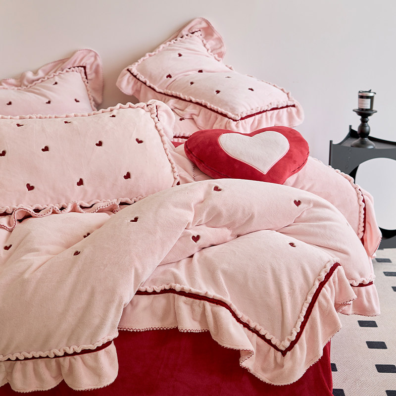 秋冬小爱心牛奶绒四件套少女心保暖珊瑚绒粉色被套床单床上用品