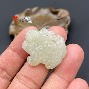 和田玉龙龟吊坠挂件青海料玄武龟玉佩玉坠颈饰男女款吉祥物项链坠