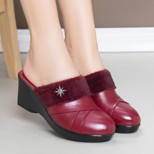 真皮加绒保暖中老年妈妈鞋包头