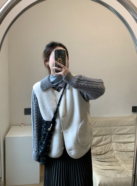 FENG甜甜_羊羔毛保暖马甲女冬季新款宽松百搭毛绒小背心外套上衣