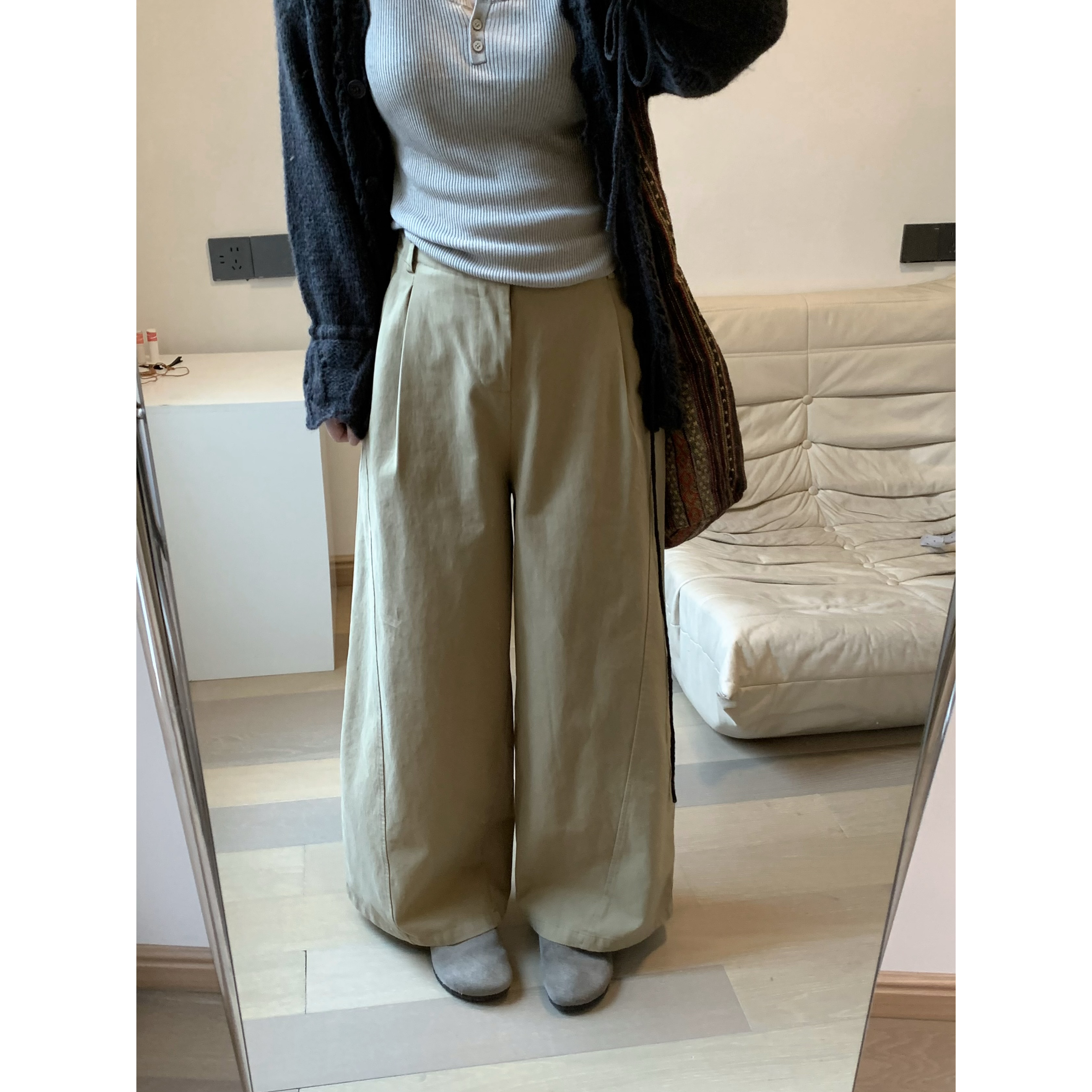 FENG甜甜_韩系高腰卡其色工装阔腿裤女秋季新款宽松显瘦直筒长裤