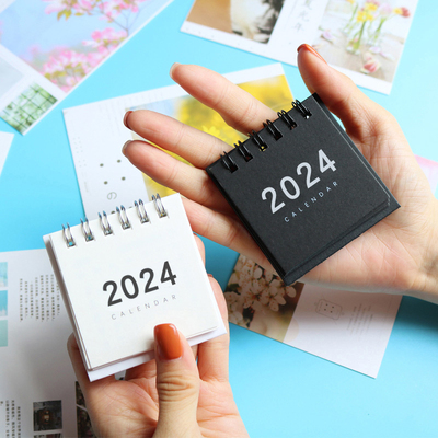 Маленький настольный календарь, 2024-2025 года