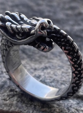 时尚高级感生肖小龙中国风钛钢戒指士不掉色复古单身潮牌食指环