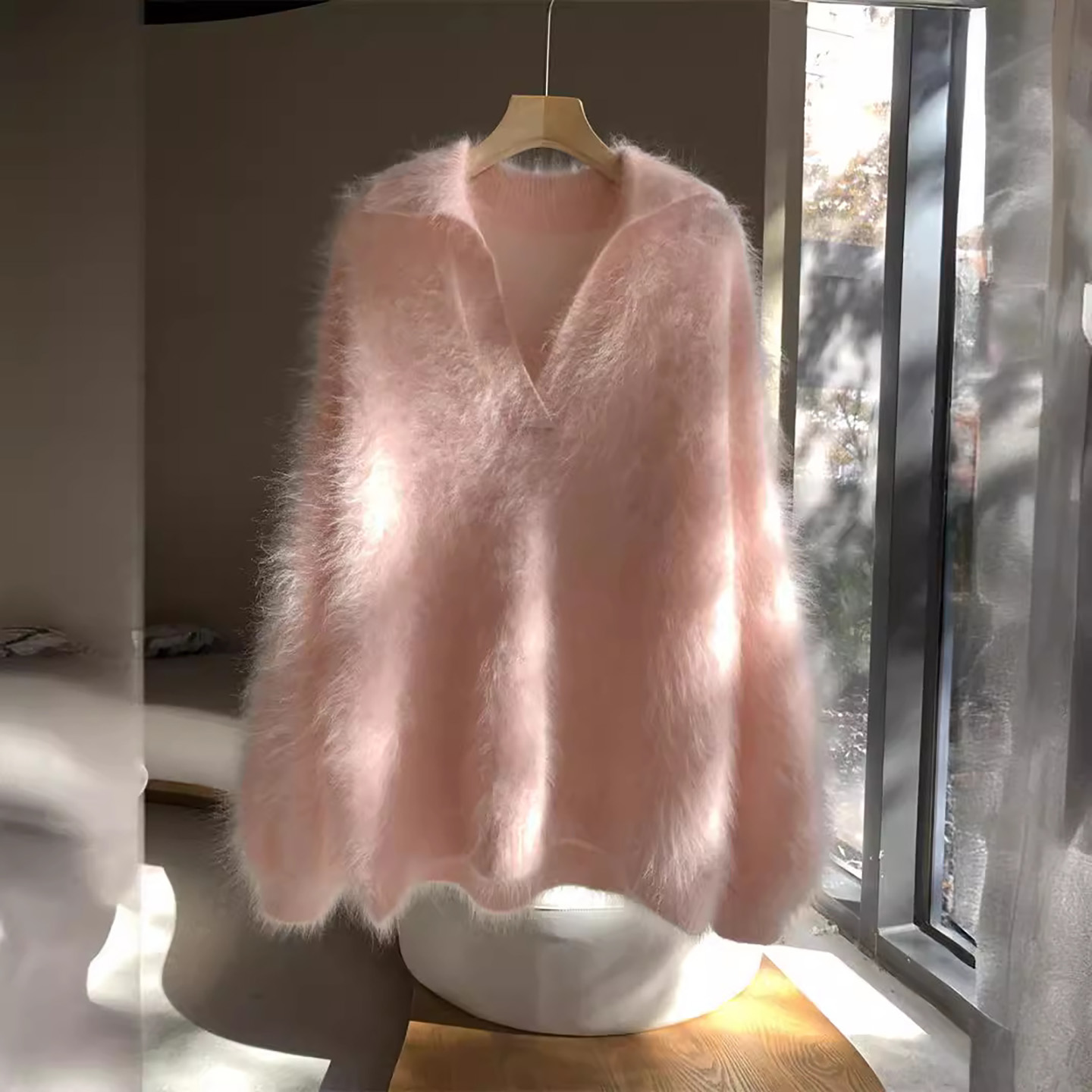 100%山羊绒拉绒V领套头毛衣女