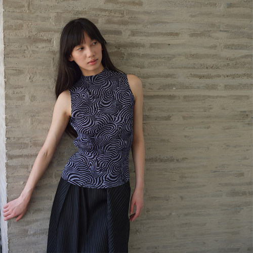 JT JANE小众设计原创印花图案 褶皱 无袖半高领背心 压褶印花上衣