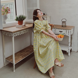法式复古格纹泡泡袖连衣裙女2025夏季新款韩版宽松显瘦茶歇长裙子图片