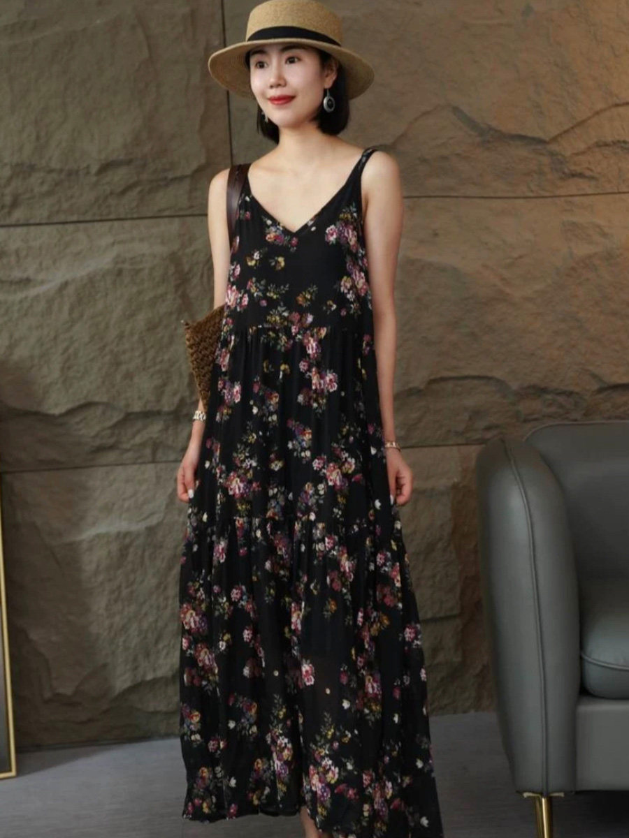 欧洲站连衣裙女夏季2026年海边度假沙滩裙小个子吊带裙防晒开衫女