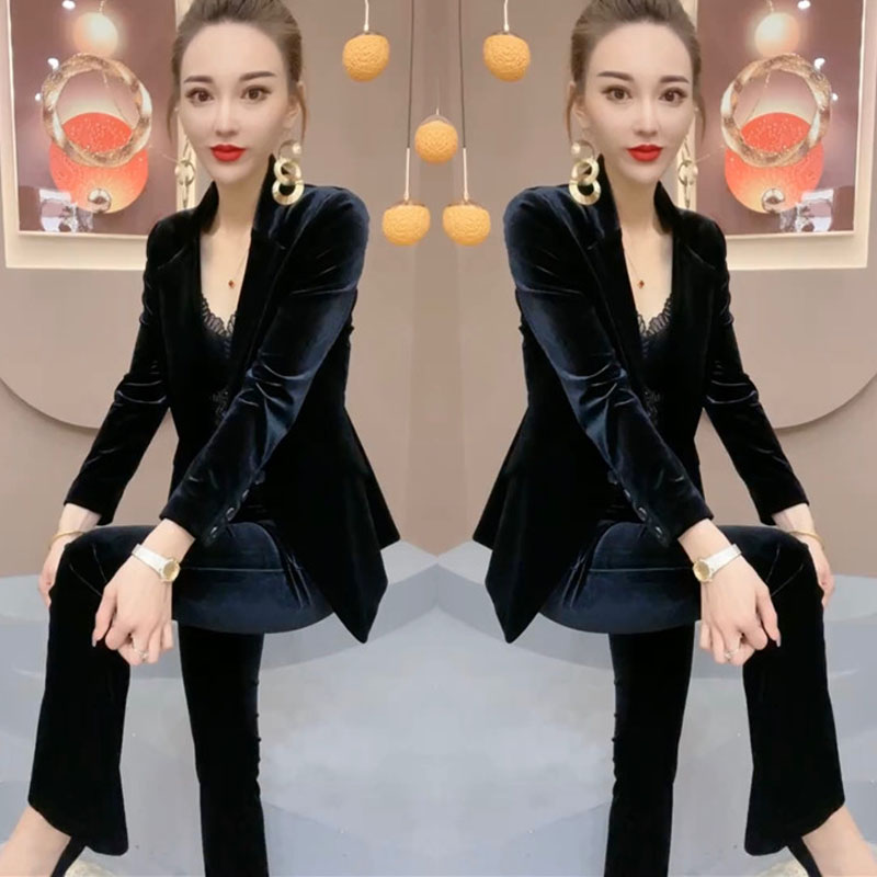 欧洲站丝绒时尚套装女2026年春秋新款气质显瘦西服微喇裤两件套潮