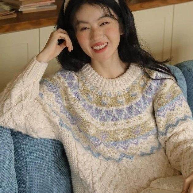 奶白色费尔岛绞花毛衣女冬法式复古宽松套头慵懒风软糯针织衫上衣