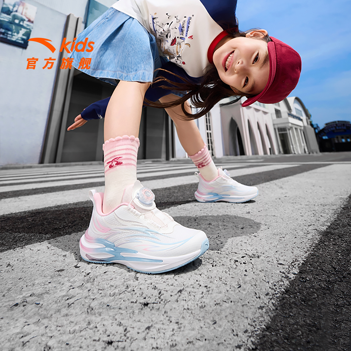 安踏儿童运动鞋女小童跑鞋2026新款网面旋钮鞋学生鞋女孩跑步鞋