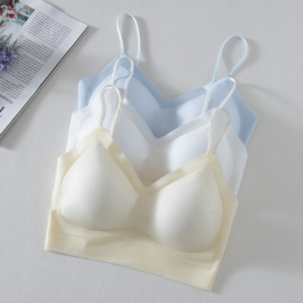 超薄无痕内衣女小胸加厚胸垫聚拢显大夏季无钢圈美背细带运动文胸