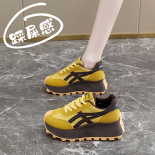 女2025秋季 百搭舒适增高休闲运动鞋 新款 皮面阿甘鞋 34码 厚底老爹鞋