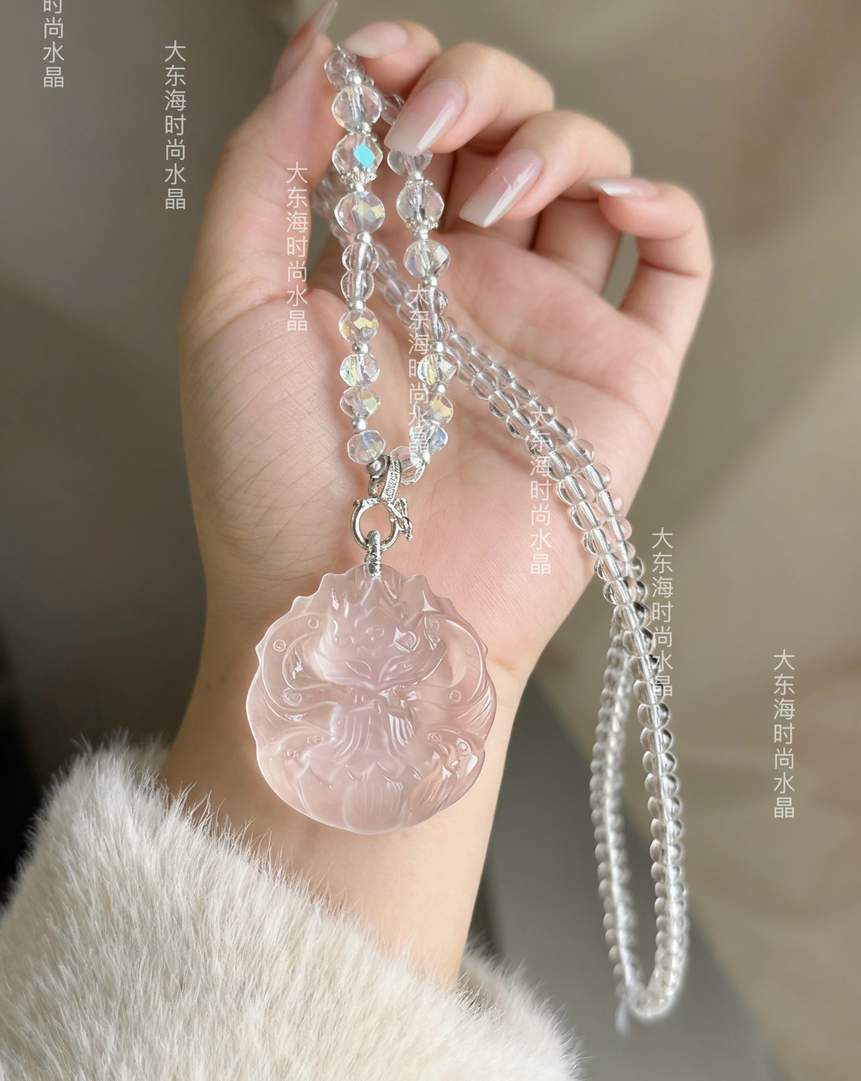 天然白水晶许愿狐吊坠奶白晶修仙莲花飘带灵狐桃花狐毛衣链礼物