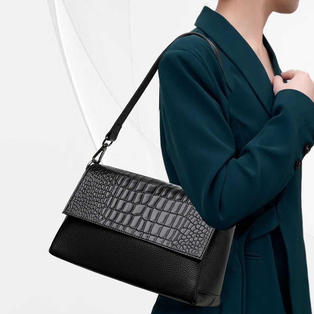 ccamo厂家牛皮包包女款夏天斜挎小包黑色包包单肩女包工厂