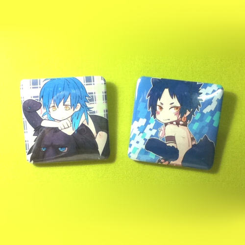 日本徽章动漫周边满百包邮