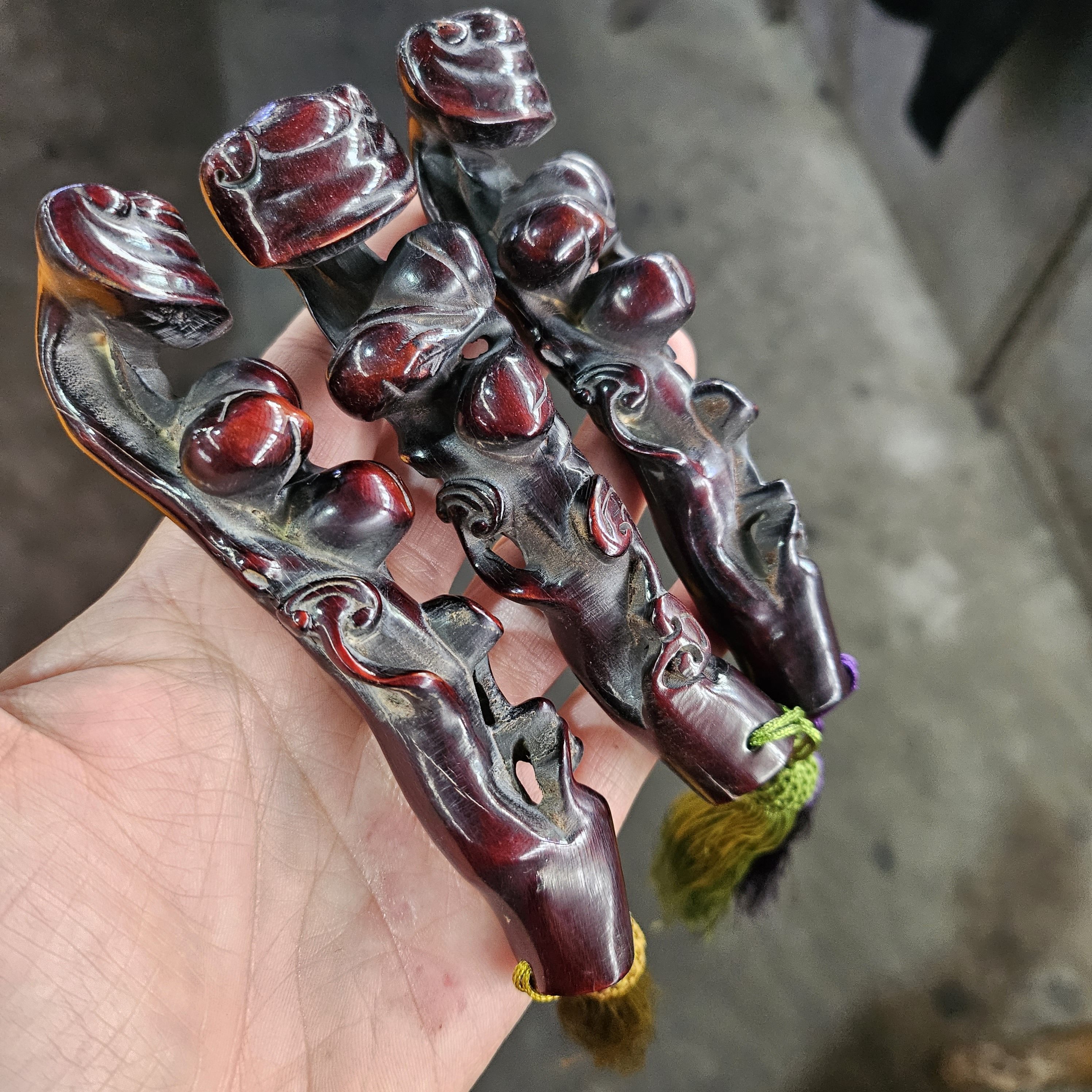 牛角招财貔貅如意小摆件牦牛角雕刻小挂件牛角手把件文玩角雕文玩