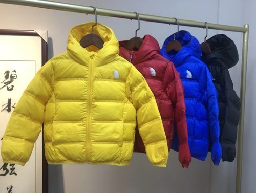120-180码 中大童秋冬款轻薄连帽羽绒服90白鸭绒蓬松柔软男童女童