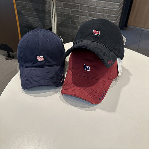 字母破洞棒球帽韩版春秋天弯檐帽