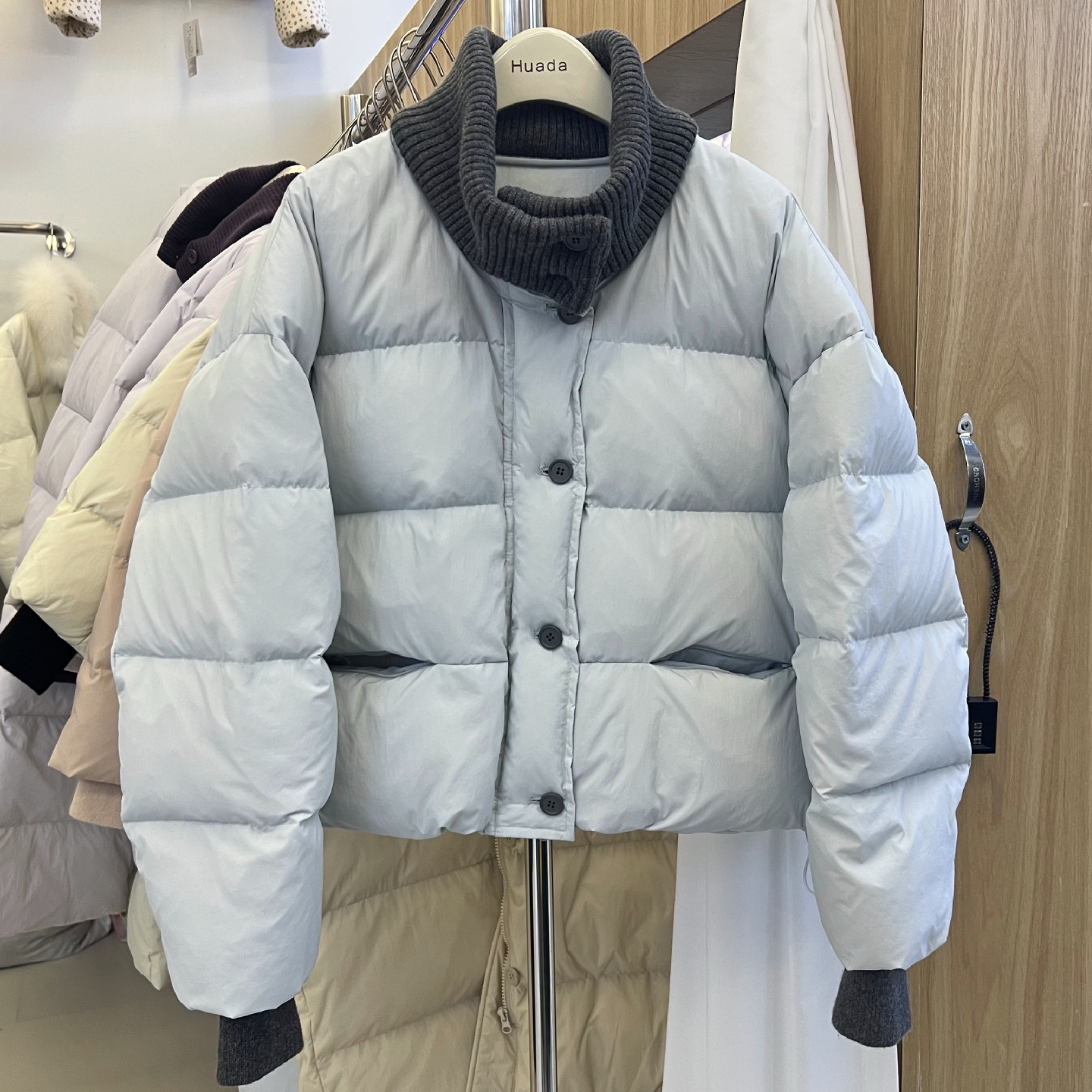 2025冬新款针织立领短款羽绒服女加厚保暖显瘦百搭小个子洋气外套