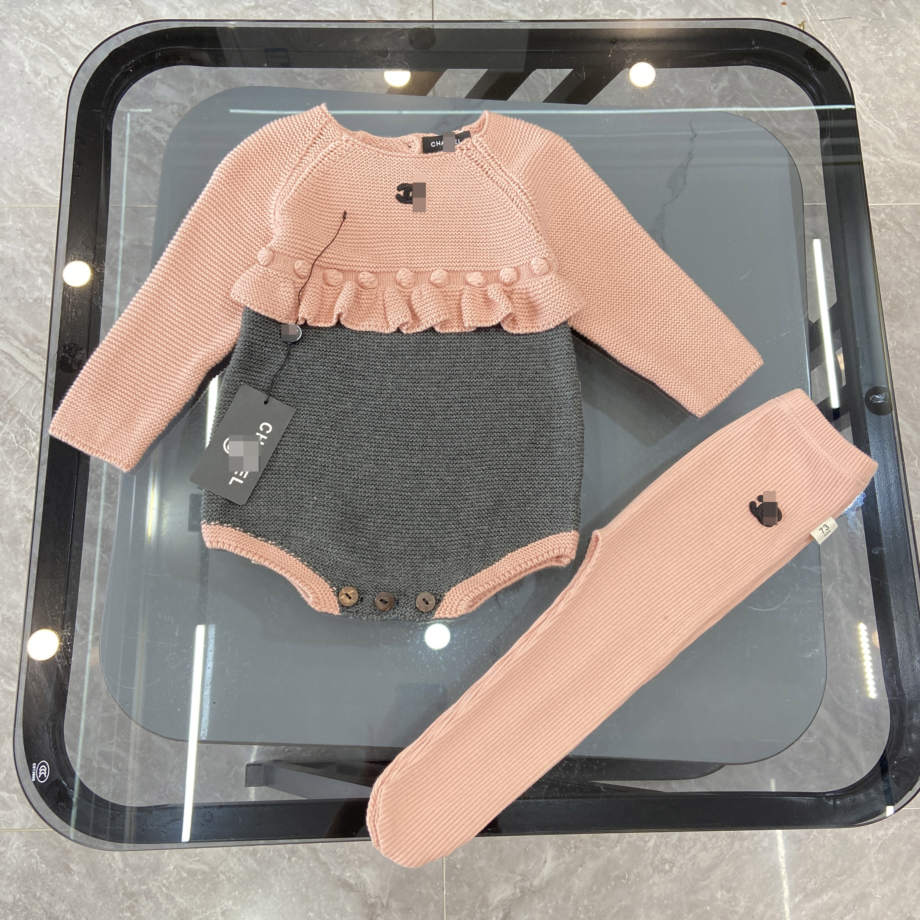 婴儿秋季连体服小香风针织爬服