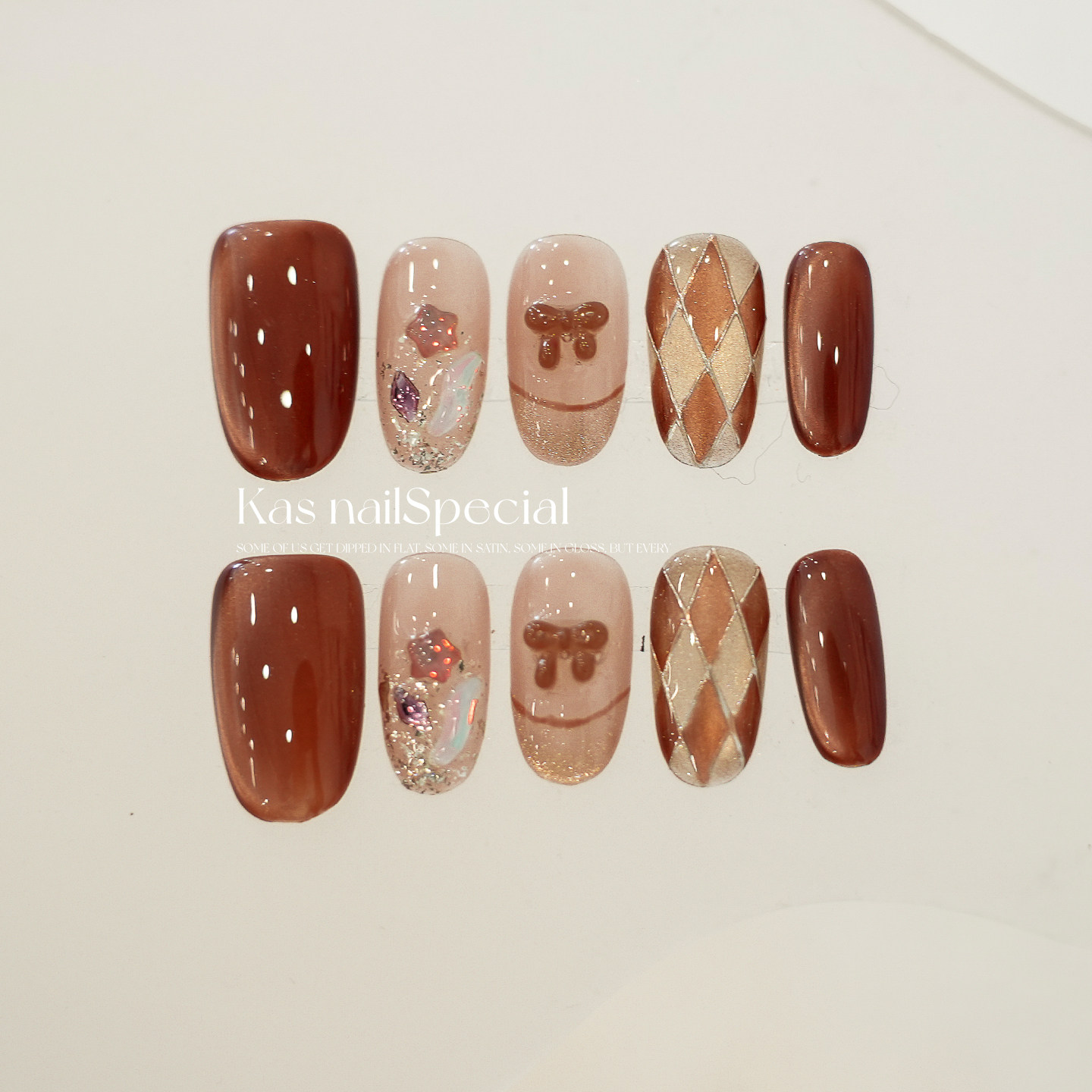 「香槟格影」纯手工秋冬美甲蝴蝶结格纹美拉德温柔显白穿戴甲贴片,彩妆/香水/美妆工具,穿戴甲/甲片,淘宝优惠券,粉丝福利购,淘宝优惠卷