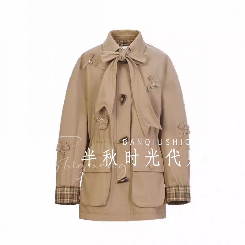 （小魔女）LF26C11SC100原3695 LeFe拉*飞姆26春装学院风花朵外套