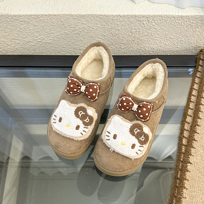 卡通可爱休闲搭毛毛鞋