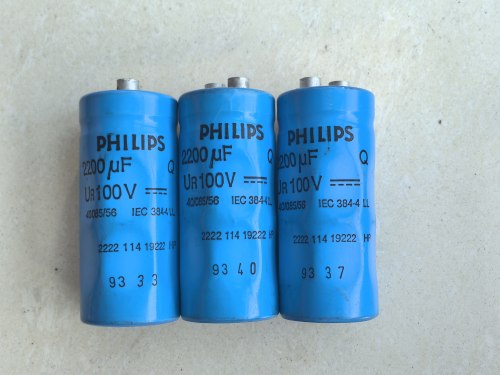 飞利浦拆机 IEC384-4LL   2200UF 100V 音频滤波电容标价为三支价