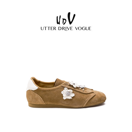 UDV真皮复古德训鞋女2026秋季新款平底舒适休闲运动鞋花朵饰品