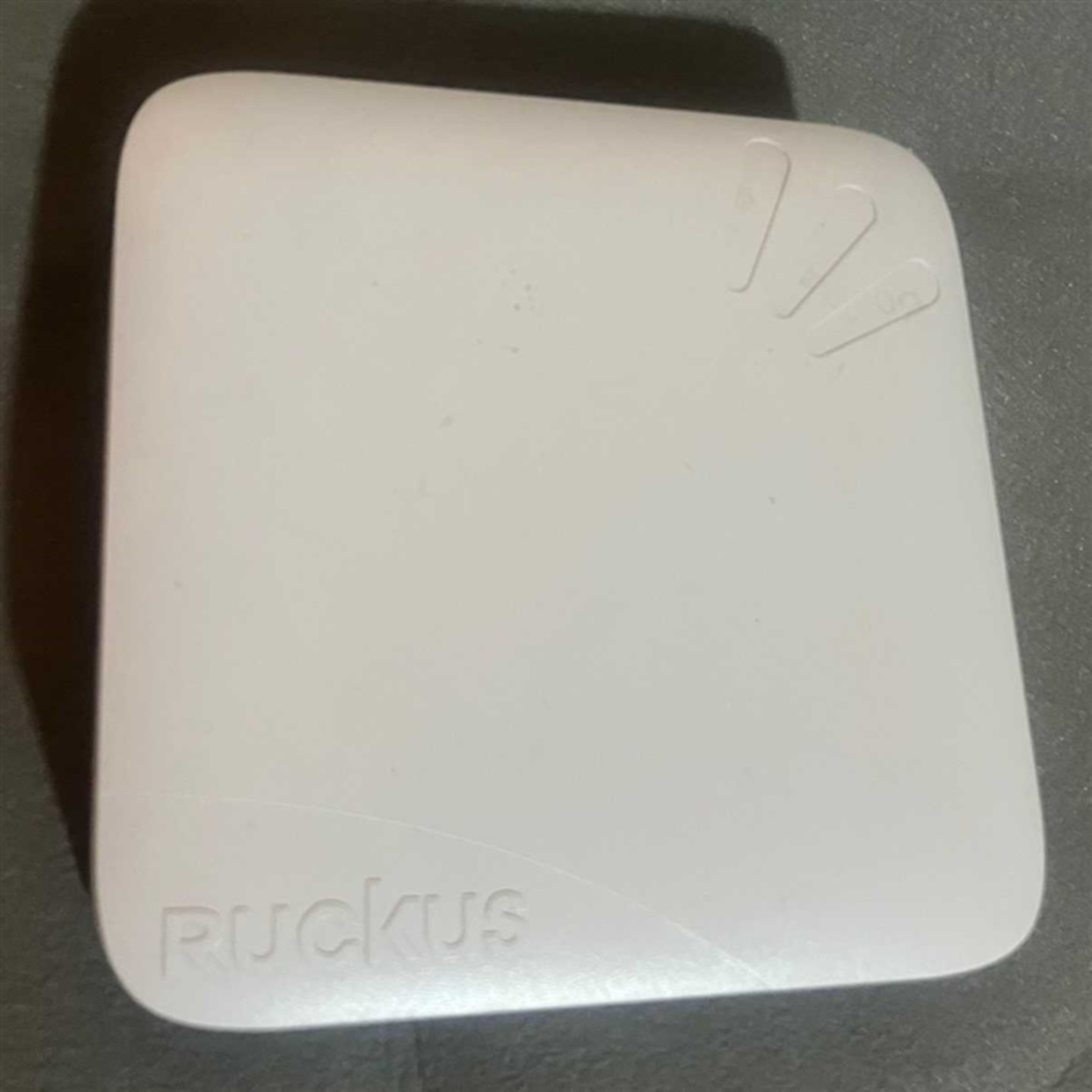 议价-议价RUCKUS优科R700千兆双频无线AP带电源围绕电子