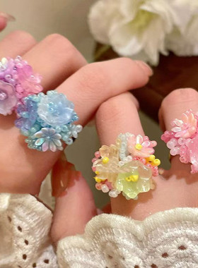 多巴胺绣球花朵戒指女款早春度假风少女心食指戒炫彩新款串珠指环