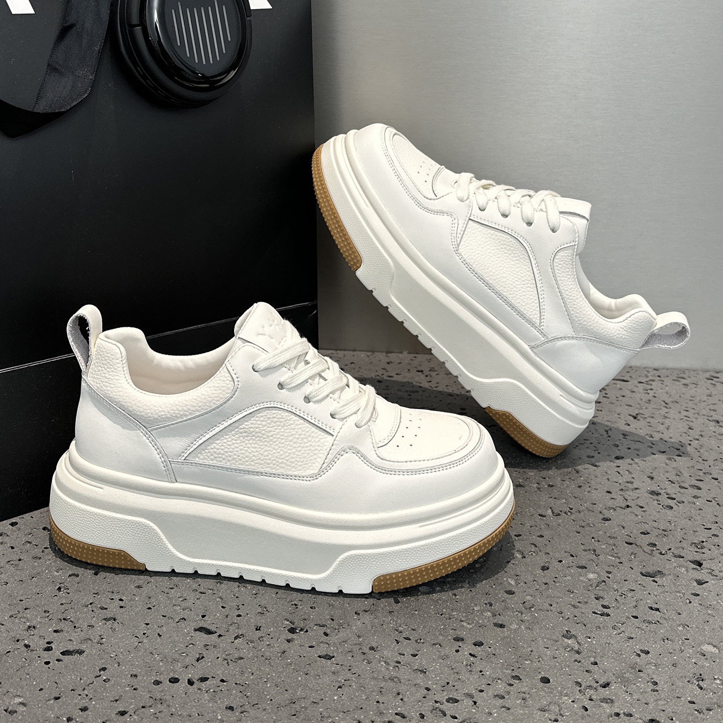 真皮厚底小白鞋女款2026春季新款百搭超火巨好看增高软底休闲板鞋,女鞋,休闲板鞋,淘宝优惠券,粉丝福利购,淘宝优惠卷