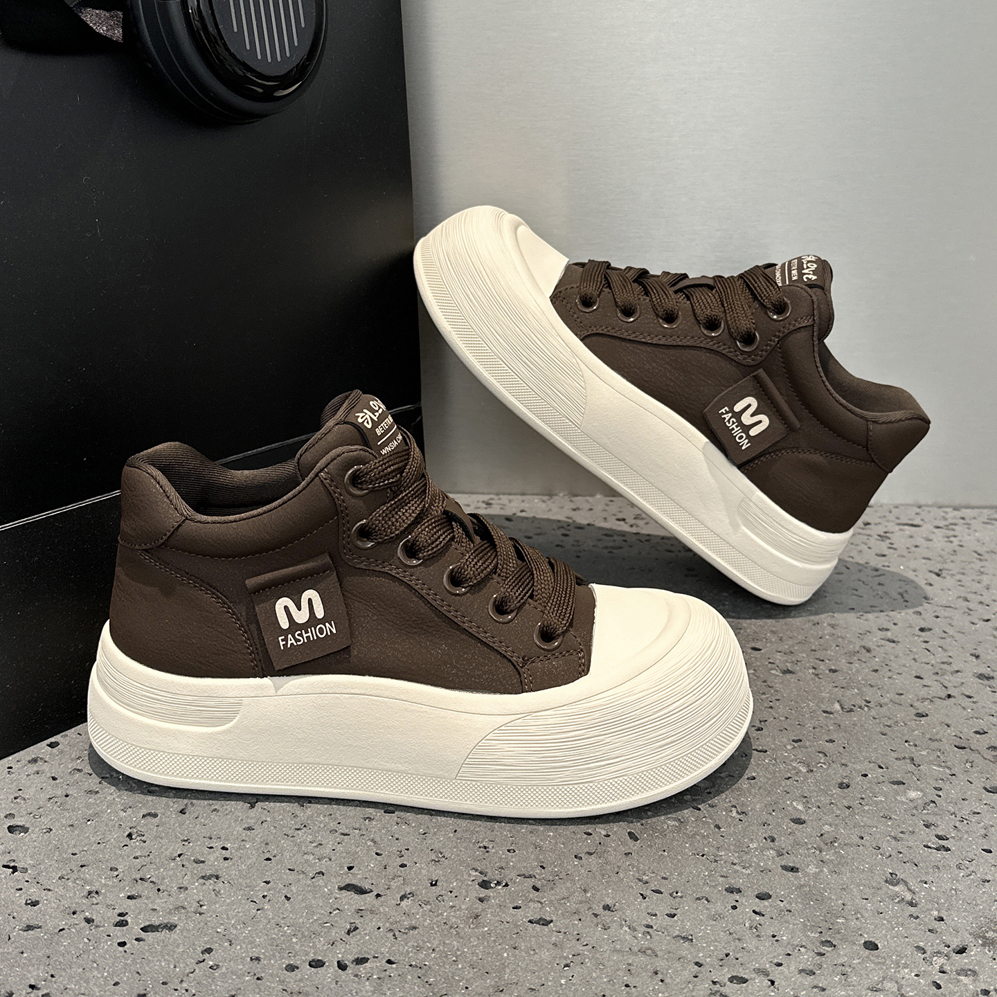 真皮高帮休闲板鞋女2025秋冬新款