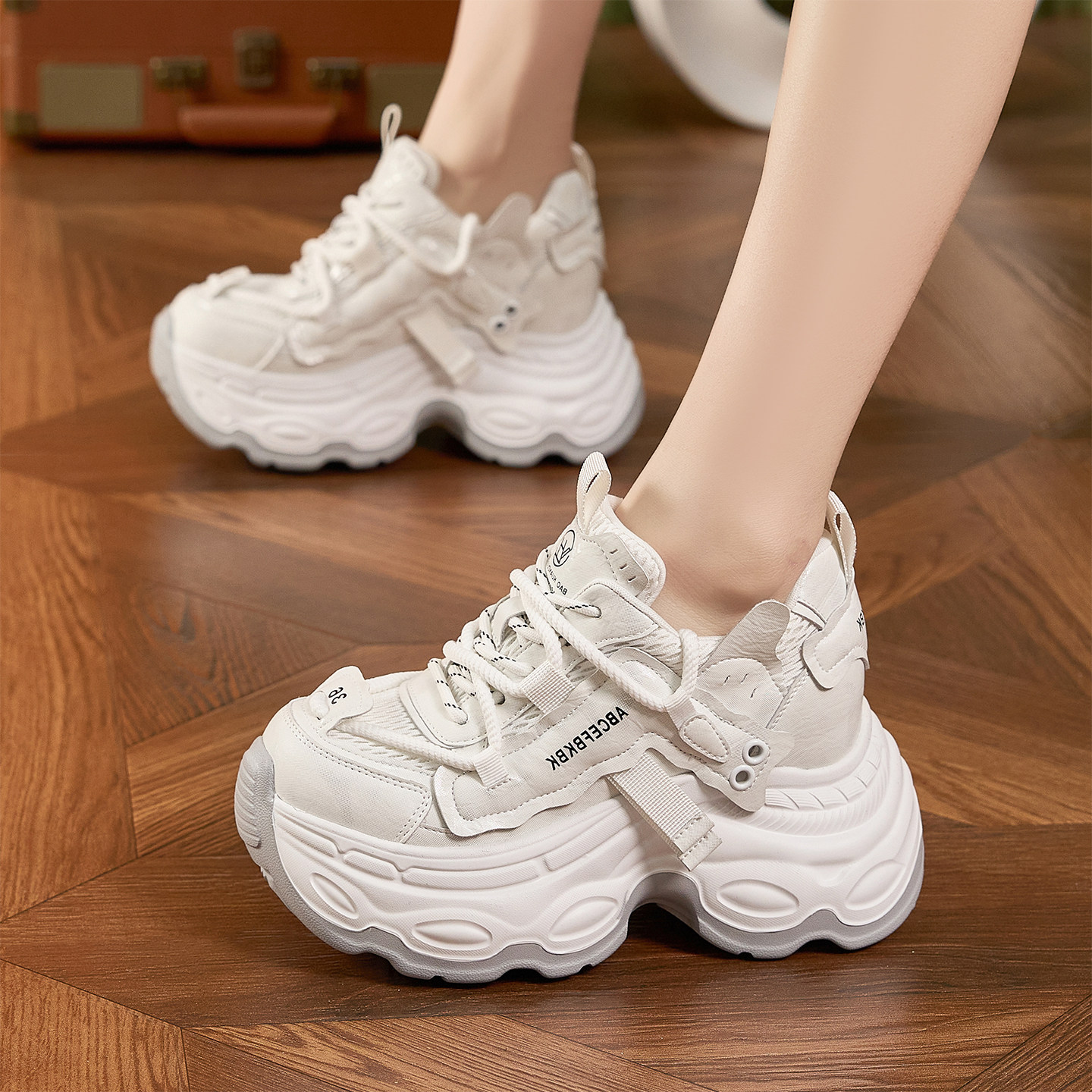 内增高老爹鞋女款2026新款爆款春秋季厚底网面透气小个子运动女鞋,女鞋,时尚休闲鞋,淘宝优惠券,粉丝福利购,淘宝优惠卷