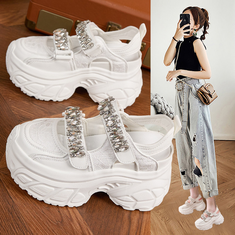 包头镂空凉鞋女夏外穿2026新款爆款超火小白鞋透气厚底增高老爹鞋