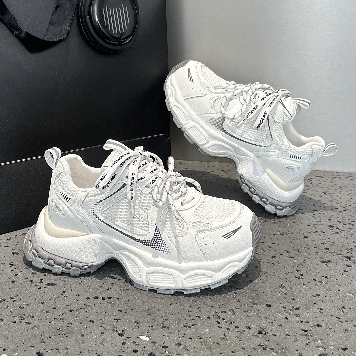 欧货白色老爹鞋女2026春季新款百搭轻便厚底网面休闲运动跑步女鞋,女鞋,时尚休闲鞋,淘宝优惠券,粉丝福利购,淘宝优惠卷