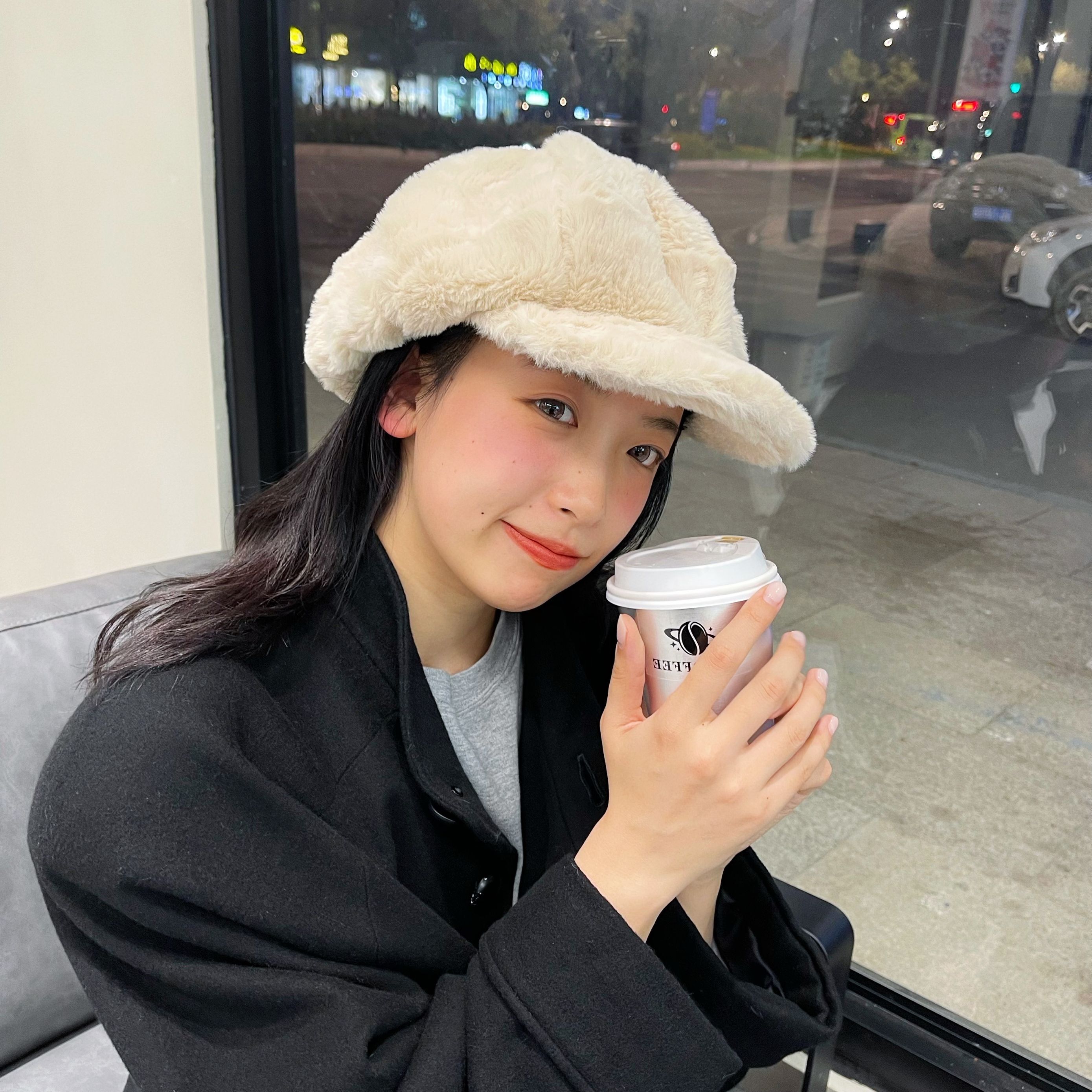 UncleYao姚叔叔/又奶又御~冬季保暖百搭气质炼乳色毛毛报童帽子女