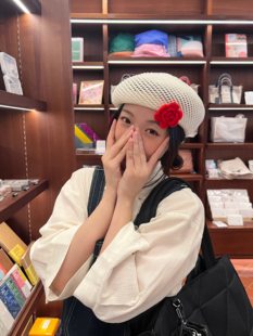 夏娃的玫瑰~原创设计红色花朵薄款镂空针织显脸小贝雷帽画家帽子