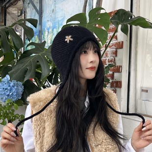 冬日生花～手工刺绣花朵绑带针织小兜帽甜美森系保暖护耳毛线帽子
