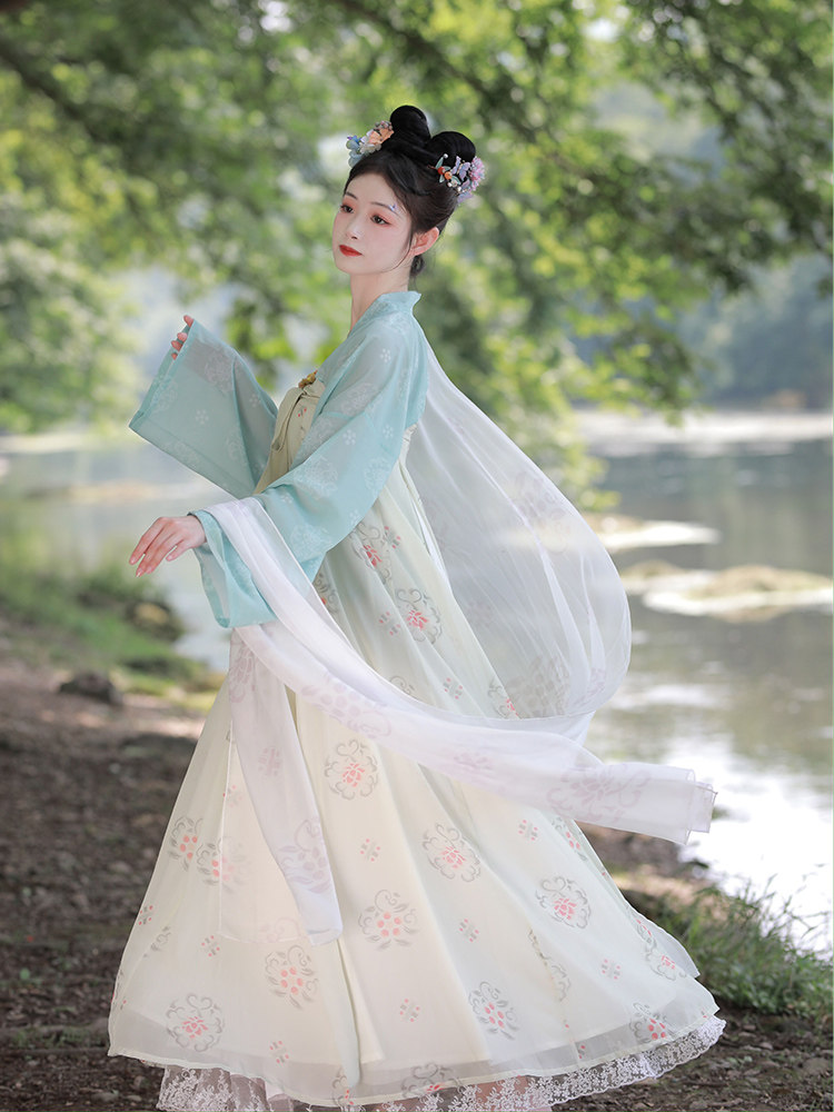魏晋南北朝汉服价格_魏晋干饭人报价_十大魏晋南北朝排行榜_魏晋干饭人郁雨竹购物优惠券领取- qq七彩网