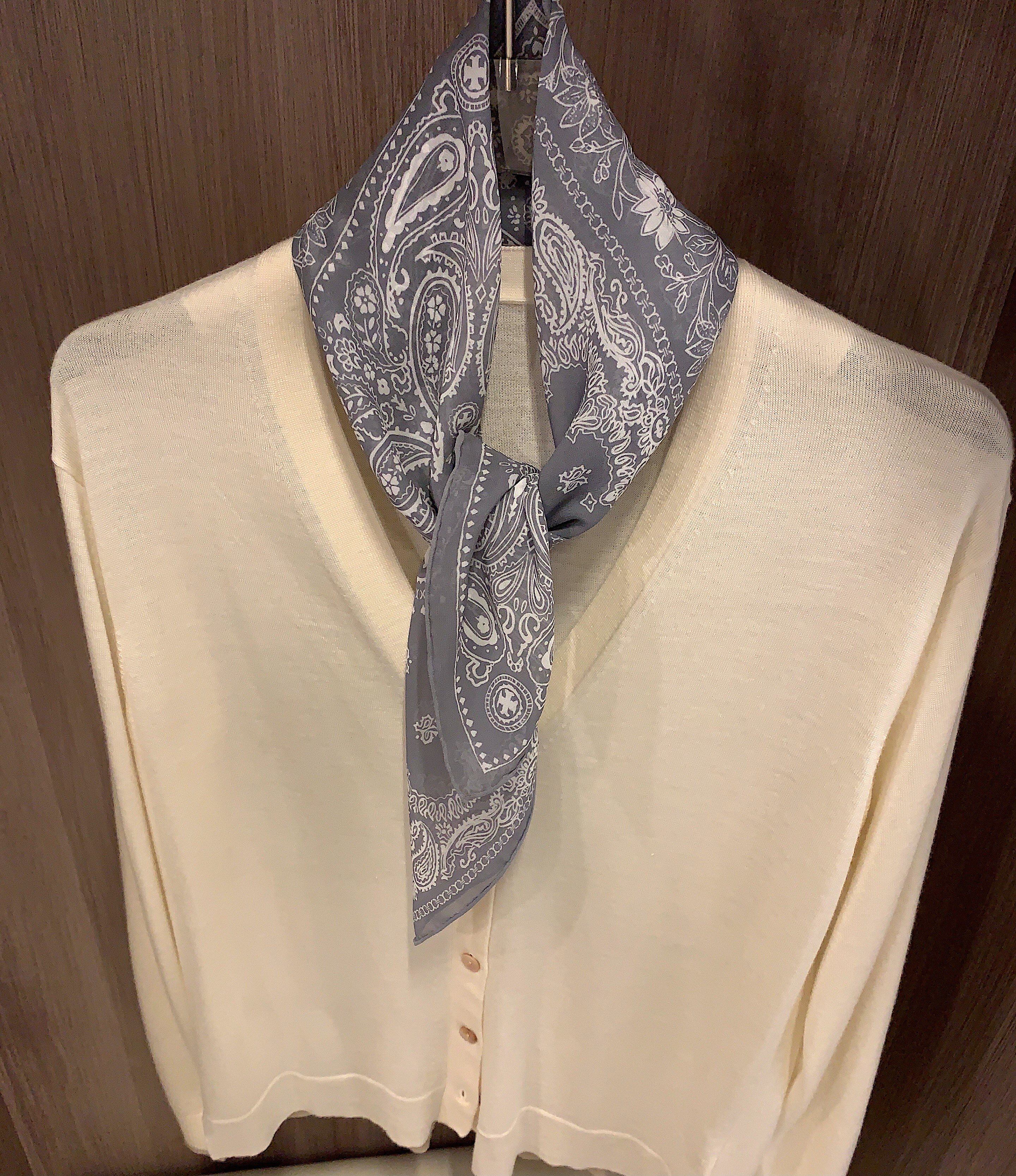 四拼灰色bandana真丝乔其纱方巾 春夏新百搭桑蚕丝丝巾女63CM