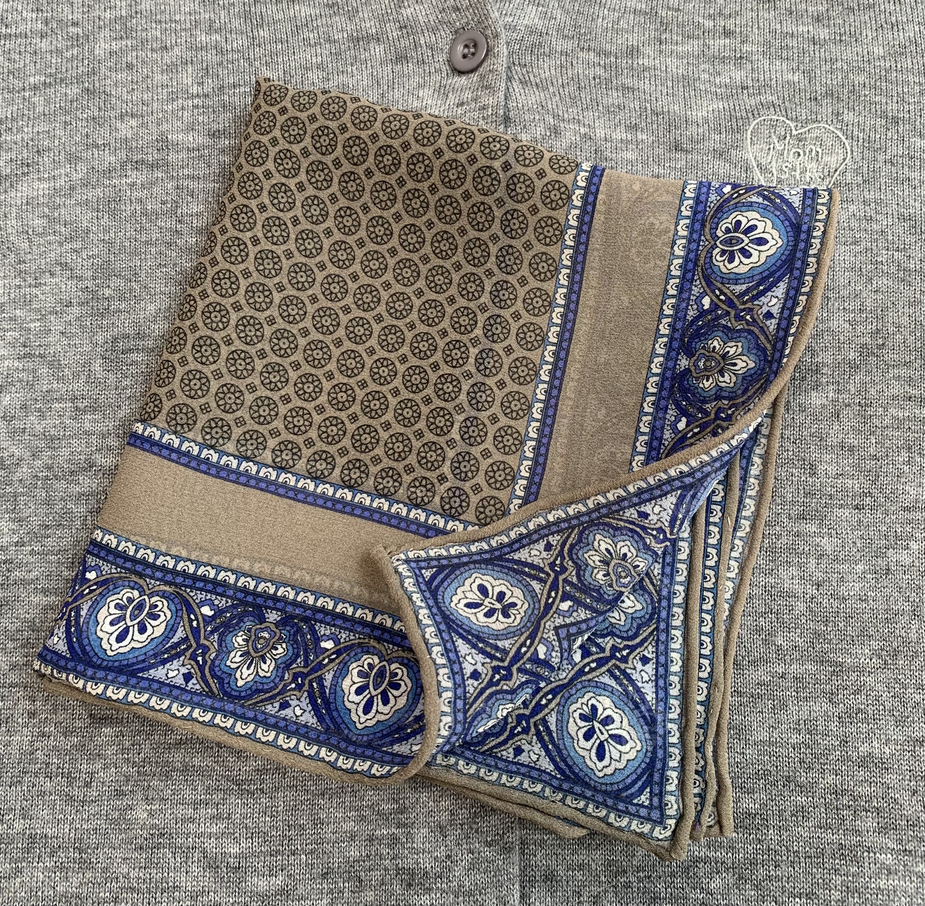 100%桑蚕丝丝巾 真丝乔其纱复古文艺感装饰围巾女63CM方巾