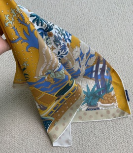 限量福利无补 时代新声姜黄色 斜纹真丝丝巾65×65方巾