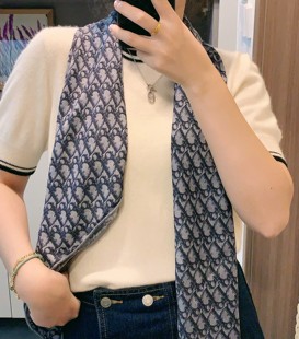 经典返场 复古老花桑蚕丝羊毛披肩 丝毛围巾105方巾