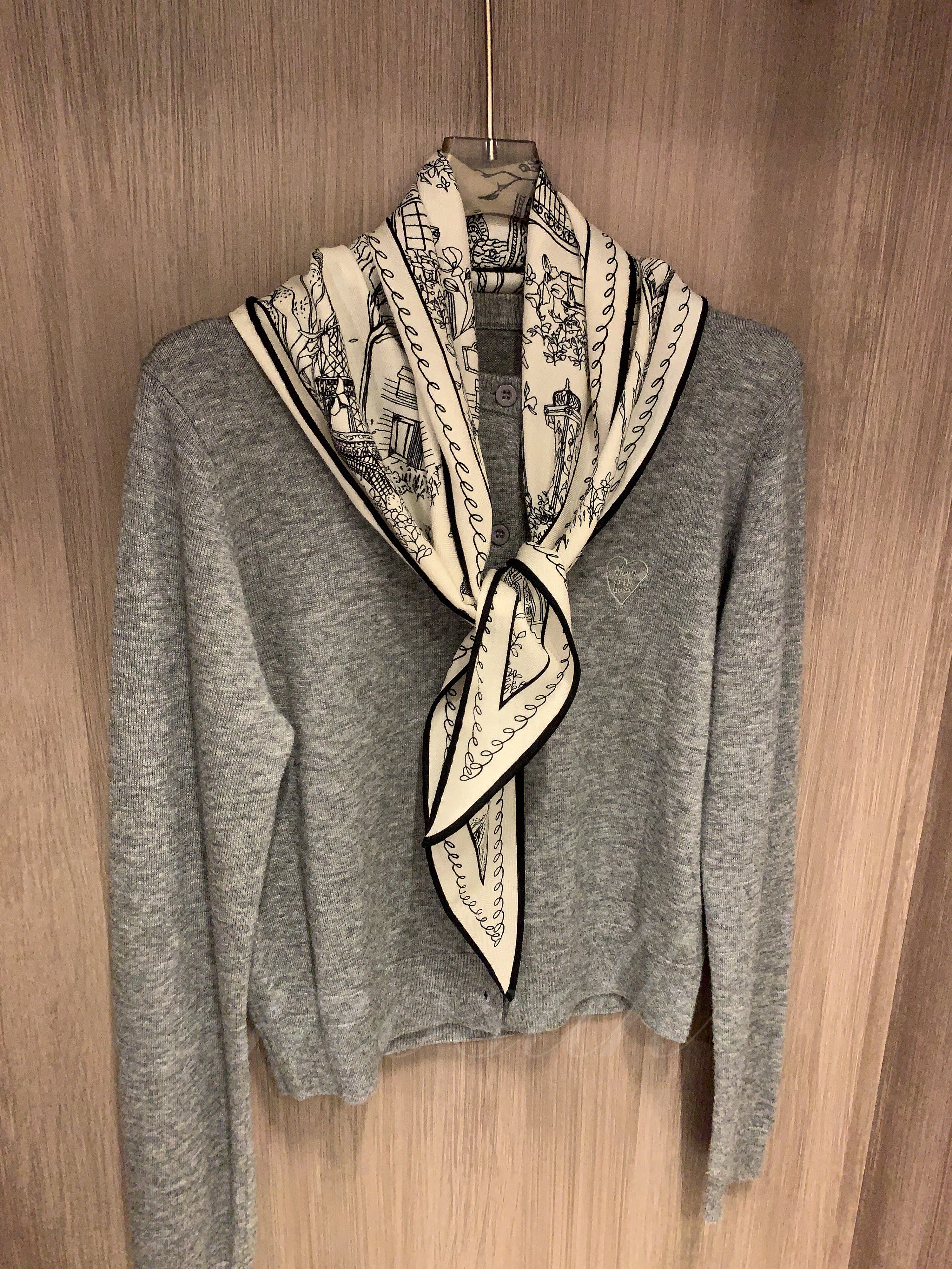城市街景菱形巾 米白色减龄桑蚕丝绵羊毛百搭围巾女130×42CM