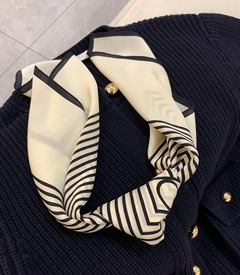 人手一条 条纹鼻祖 夏日百搭王 明星同款真丝双绉丝巾