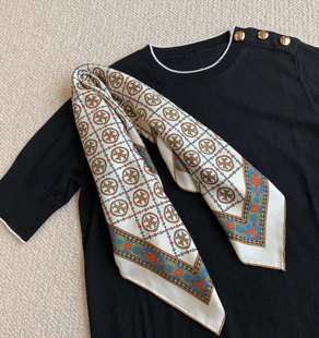 台版 细节很稳 印6a斜纹真丝100.%桑蚕丝丝巾65方巾 bi入 福利